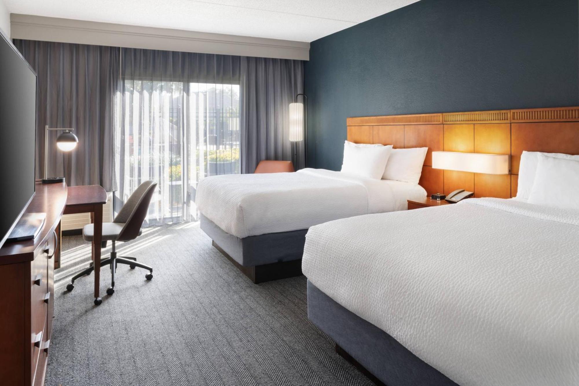 คอร์ทยาร์ด แทมปา เวสชอร์/แอร์พอร์ต Hotel ภายนอก รูปภาพ