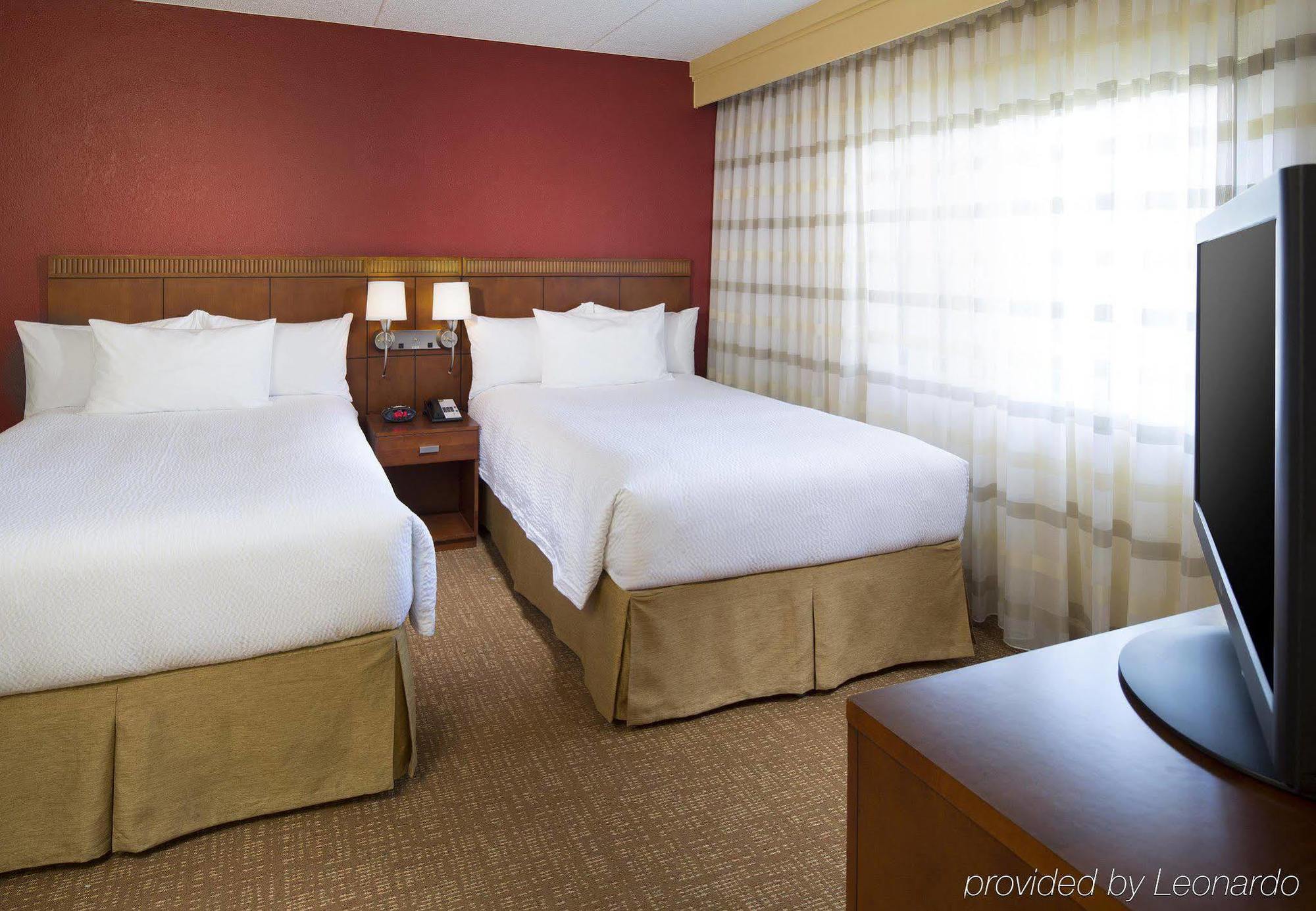 คอร์ทยาร์ด แทมปา เวสชอร์/แอร์พอร์ต Hotel ภายนอก รูปภาพ