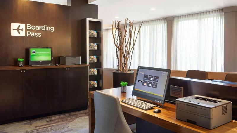 คอร์ทยาร์ด แทมปา เวสชอร์/แอร์พอร์ต Hotel ภายนอก รูปภาพ
